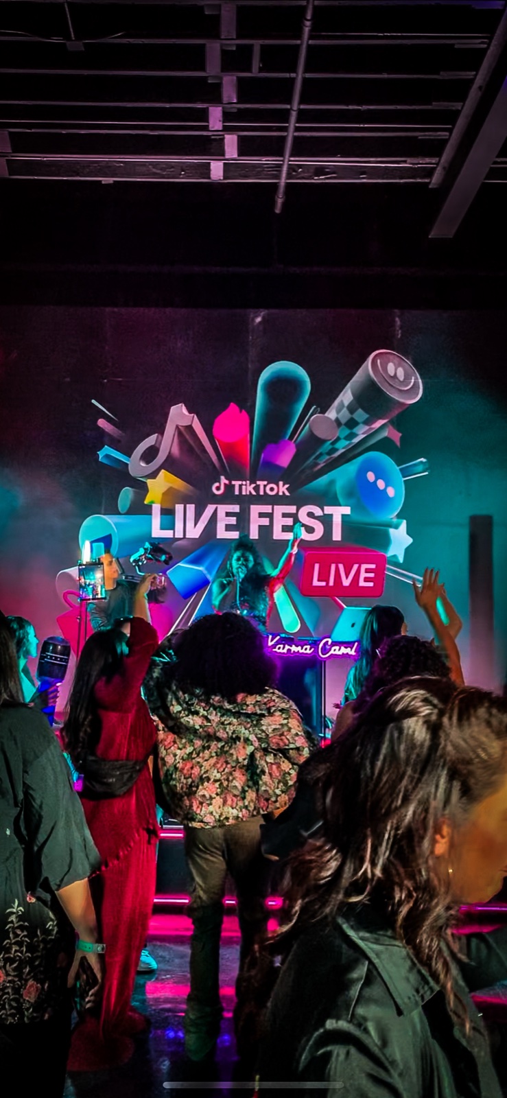 Painting workshop at TikTok Live Fest